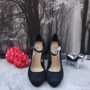 *New* Black Mary Jane Cut Out Heels